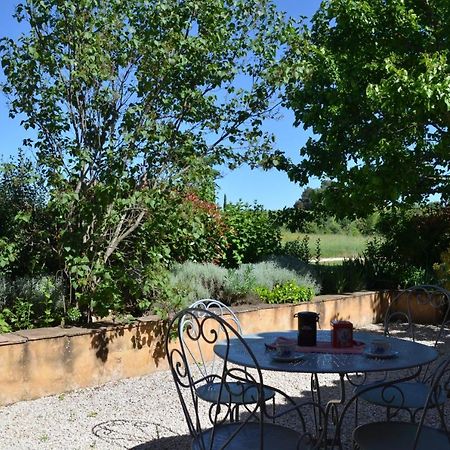 Le Mas Perreal Saint-Saturnin-les-Apt Exterior photo
